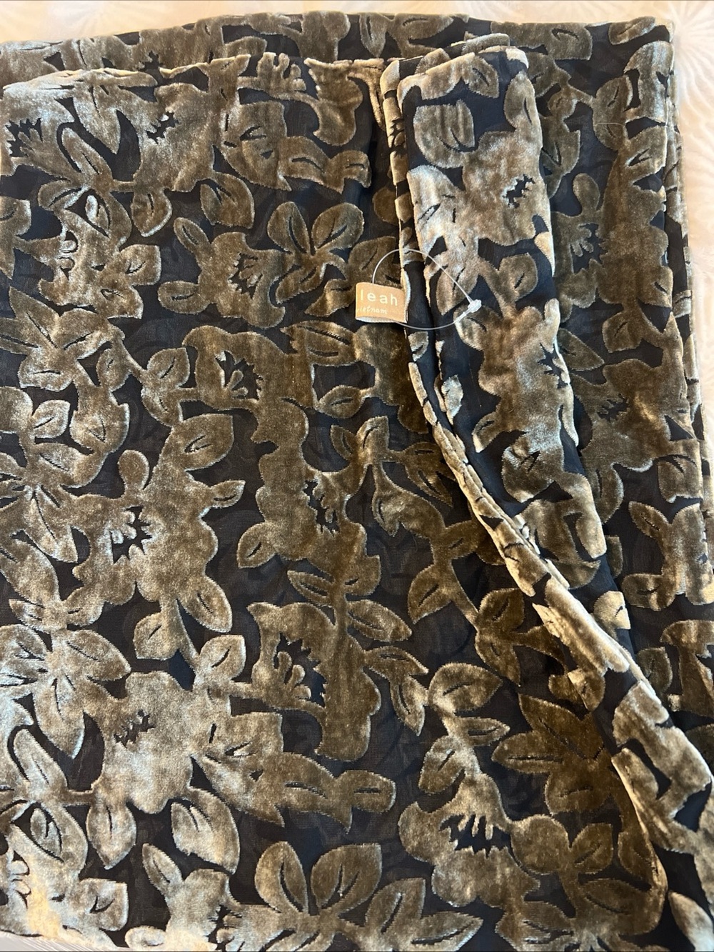 Shiraleah black/dark olive Velvet Burnout Floral scarf double sided 13.5”x68”